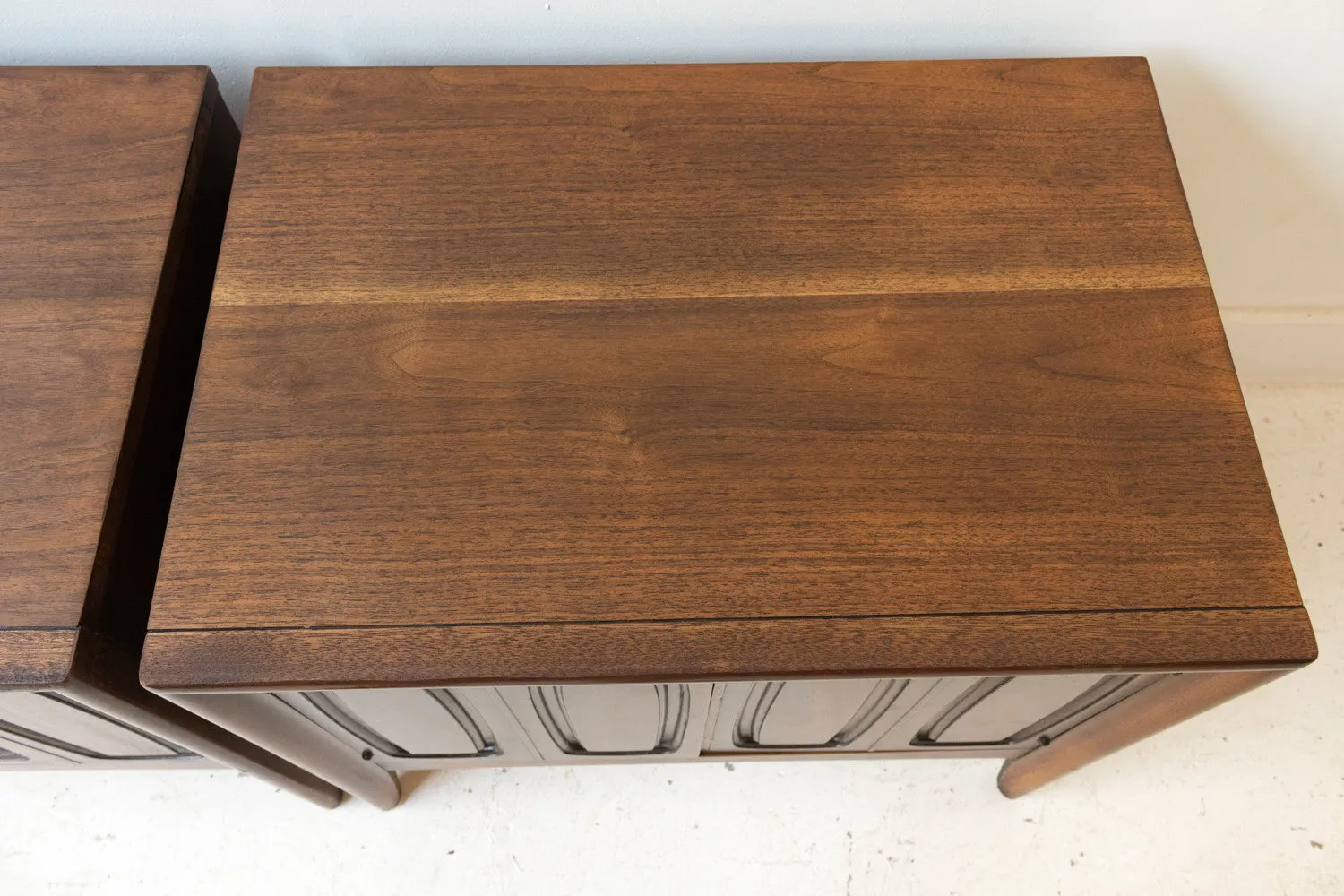 Broyhill Premier Emphasis Nightstands