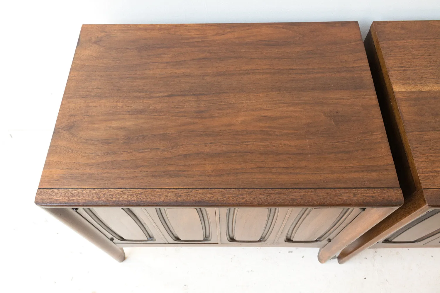 Broyhill Premier Emphasis Nightstands