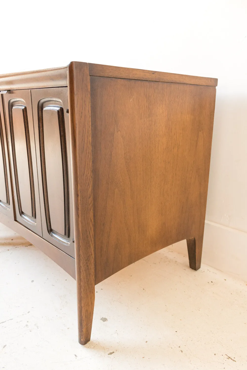 Broyhill Premier Emphasis Nightstands