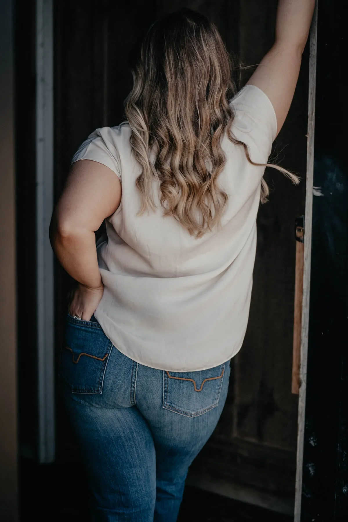 'Cassidy' Ivory Capped Sleeve Button Down Top (2 - S Only)