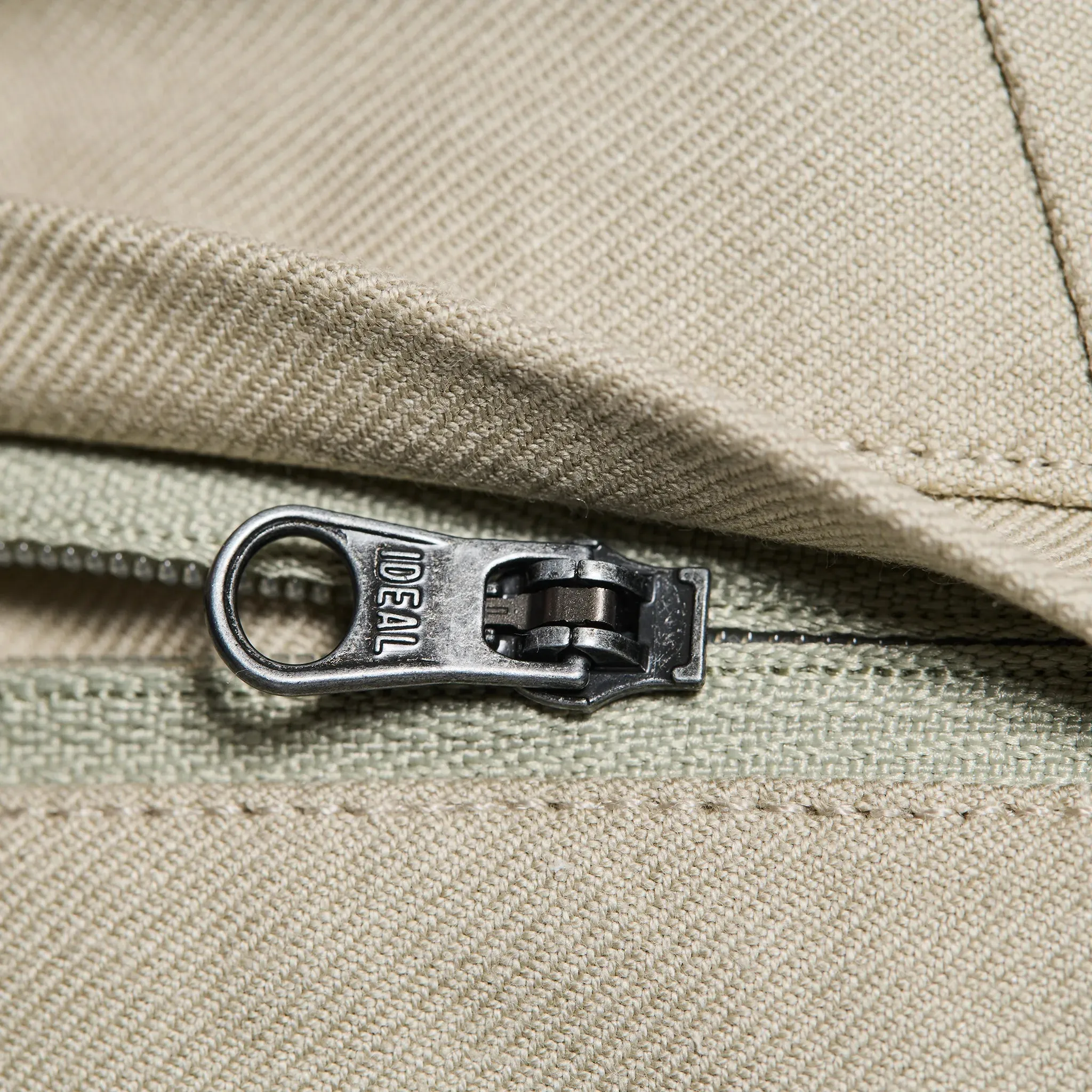 Indestructible Chinos. Sand edition