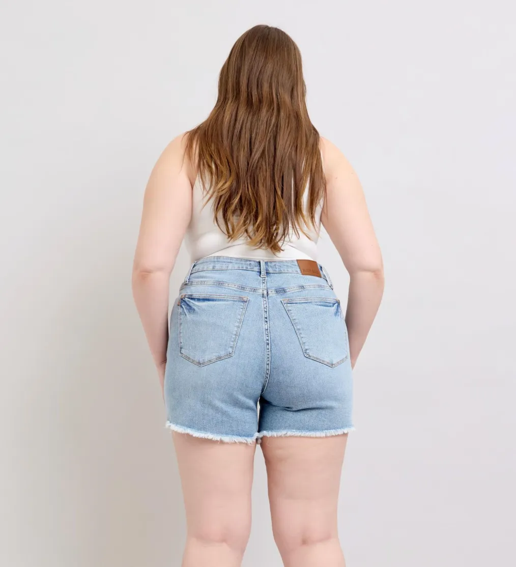 Judy Blue HW Tummy Control Light Destroy And Fray Hem Shorts (S-3XL)