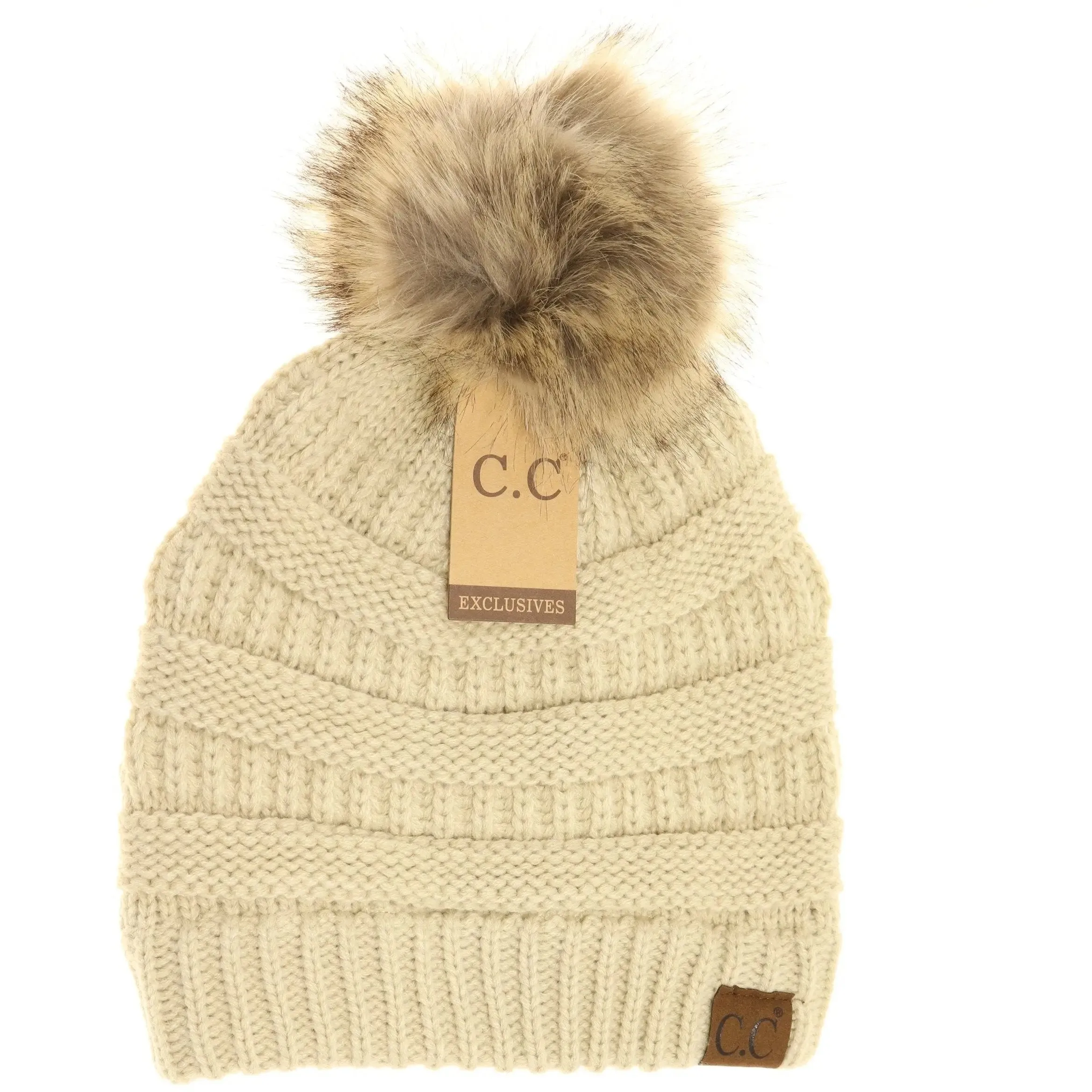 Women’s CC Beanie w/ Fur Pom – Cozy Knit with a Chic Touch